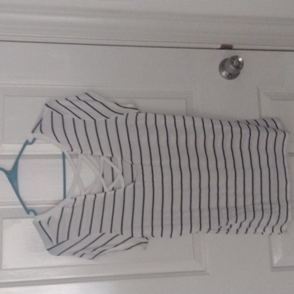Shirt - Picture 2 of 5